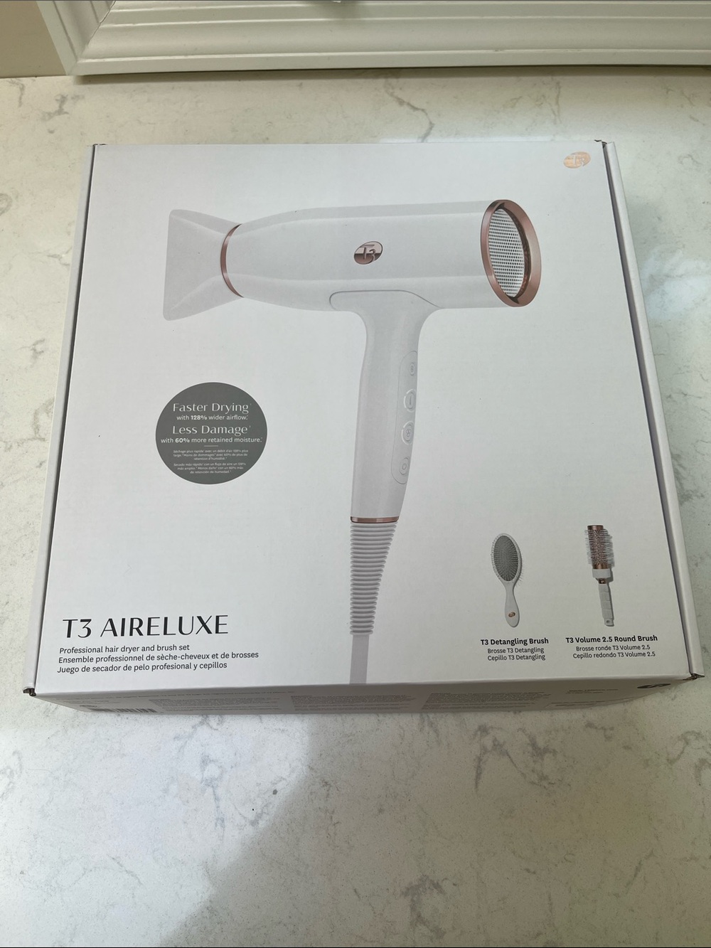 Brand New in Box T3 Aireluxe Professional Hair Dryer and Brush Set